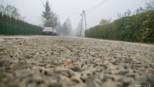 Praca na budowie wre, ale woda „podchodzi”