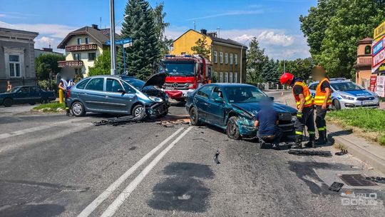 Kolizja na skrzyżowaniu ul.Sienkiewicza i ul.Szpitalnej