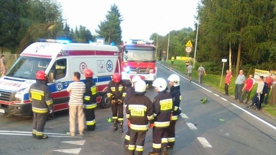 Szymbark. Motocykl uderzył w samochód dostawczy.