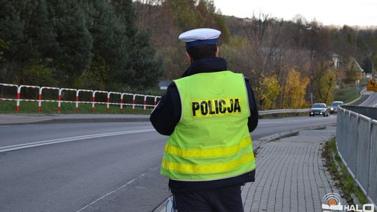 Trwa Akcja Znicz. Na patrolu z drogówką posypały się mandaty.