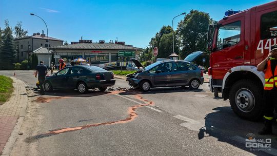 Kolizja na skrzyżowaniu ul.Sienkiewicza i ul.Szpitalnej