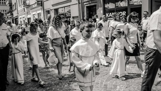 W liturgii i procesji Bożego Ciała wzięły udział tłumy Gorliczan