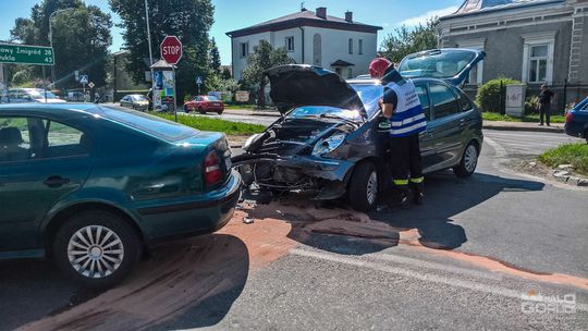 Kolizja na skrzyżowaniu ul.Sienkiewicza i ul.Szpitalnej