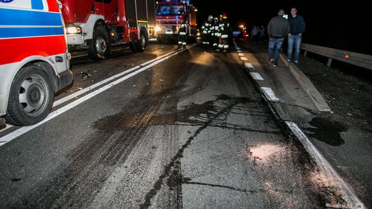 Zderzenie pojazdów na Ropskiej Górze