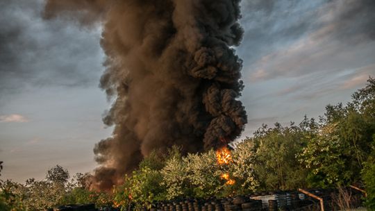 Pożar składowiska śmieci, dym widać było z kilkunastu kilometrów