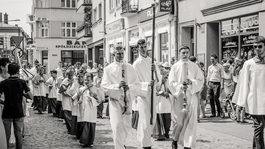 W liturgii i procesji Bożego Ciała wzięły udział tłumy Gorliczan