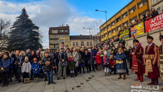 Królewski orszak przemierzył miasto