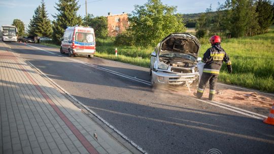 Sękowa. Zderzenie dwóch pojazdów osobowych.