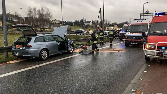 Biecz: Trzy karetki, pięć zastępów straży i policja