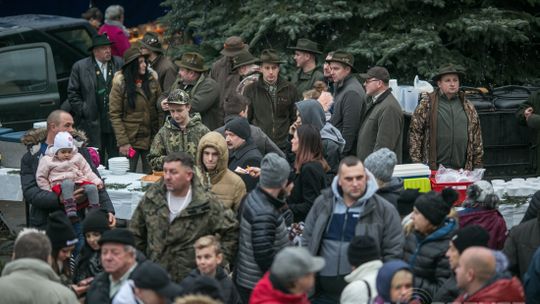 Były serdeczne życzenia i łamanie się opłatkiem. Gorliczanie spotkali się na miejskiej wigilii [ZDJĘCIA, VIDEO]