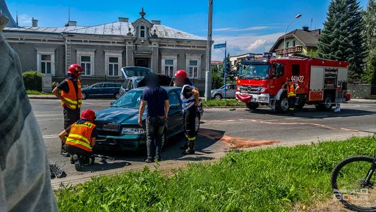 Kolizja na skrzyżowaniu ul.Sienkiewicza i ul.Szpitalnej