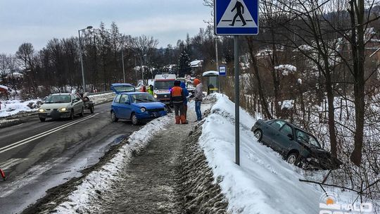 Ropica Górna: zderzenie volkswagena i audi AKTUALIZACJA