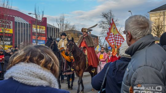 Królewski orszak przemierzył miasto