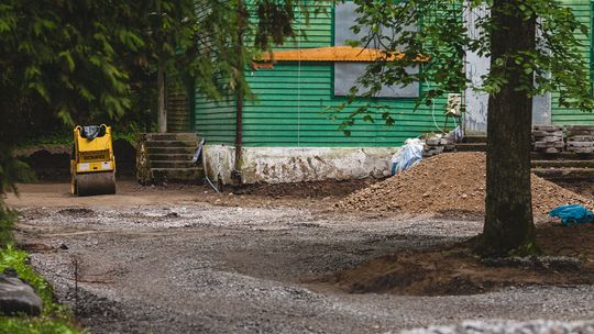 Odwiedziliśmy parkowy plac budowy. Efekty prac są już coraz widoczniejsze. Sami zobaczcie.