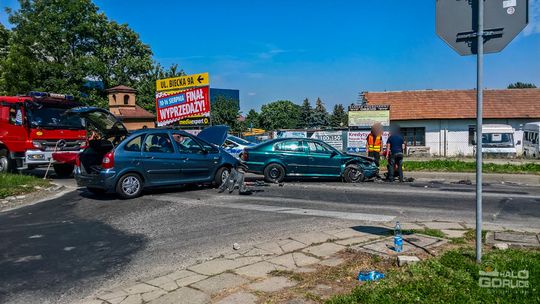 Kolizja na skrzyżowaniu ul.Sienkiewicza i ul.Szpitalnej