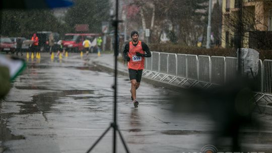 Najlepsze biegaczki z Polski, a biegacze z Ukrainy. Znamy wyniki biegu sylwestrowego [ZDJĘCIA, WIDEO]