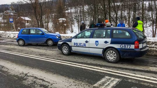 Ropica Górna: zderzenie volkswagena i audi AKTUALIZACJA