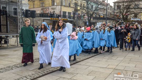 Królewski orszak przemierzył miasto