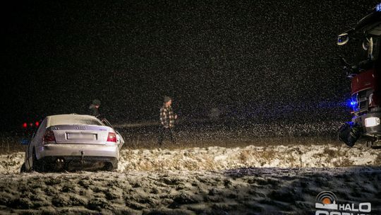 Poważny wypadek na feralnym zakręcie w Łużnej (aktualizacja)