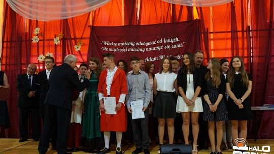 II Gminna Gala Edukacji w Ropicy Polskiej