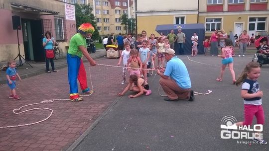 Rodzinny festyn z okazji dnia dziecka na osiedlu nr 12