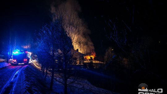 Spłonął garaż i samochód (aktualizacja)