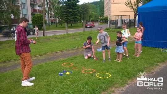 Rodzinny festyn z okazji dnia dziecka na osiedlu nr 12