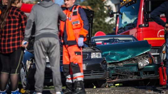 Wypadek na skrzyżowaniu w Ropie (aktualizacja)