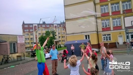 Rodzinny festyn z okazji dnia dziecka na osiedlu nr 12