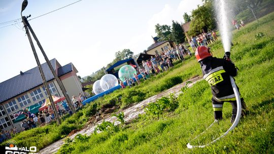 II Piknik Rodzinny w Bystrej z burzowym finałem