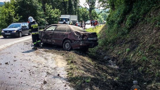 Wypadek w Szymbarku, kierowca poważnie ranny (aktualizacja)