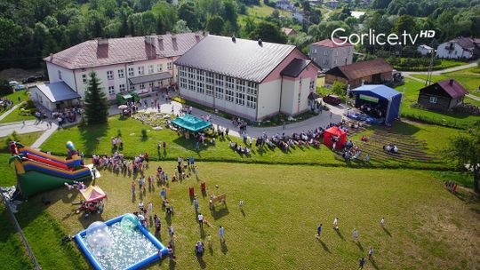 II Piknik Rodzinny w Bystrej z burzowym finałem