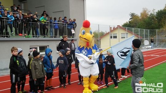 W Stróżach otwarto pierwszy w Polsce stadion dla niepełnosprawnych