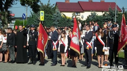 Zespół Szkół w Siedliskach ma patrona i nowy sztandar