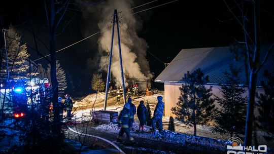 Spłonął garaż i samochód (aktualizacja)