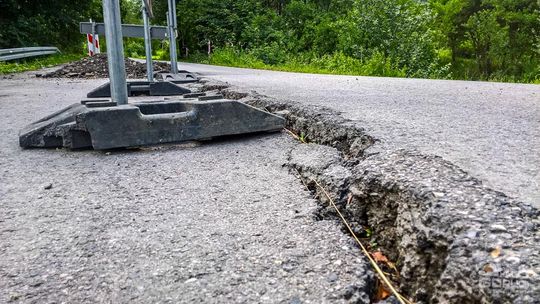 Zabierają nam drogę "żywcem"