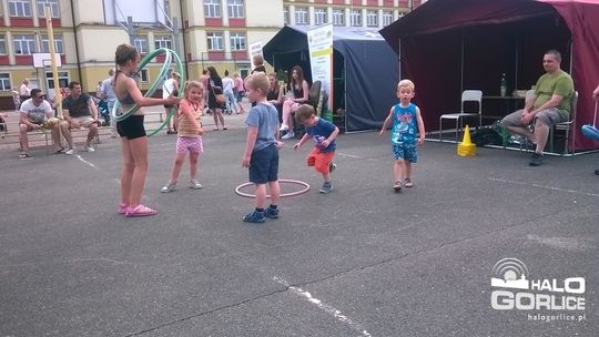 Rodzinny festyn z okazji dnia dziecka na osiedlu nr 12