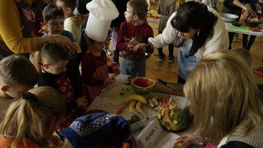 Program "Śniadanie daje moc" w Zespole Szkół w Ropicy Polskiej