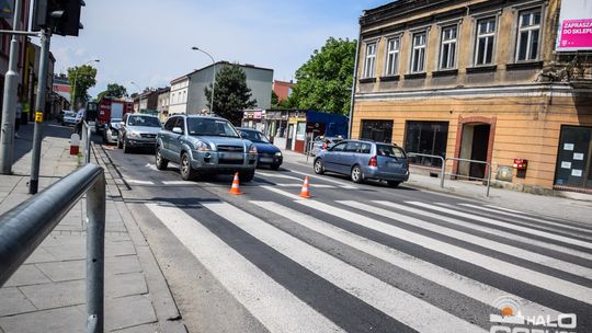 Stłuczka trzech pojazdów na Zawodziu