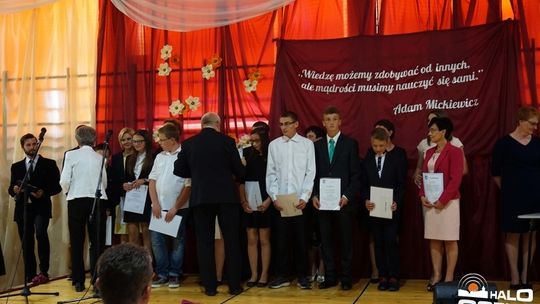 II Gminna Gala Edukacji w Ropicy Polskiej