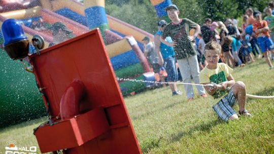 II Piknik Rodzinny w Bystrej z burzowym finałem