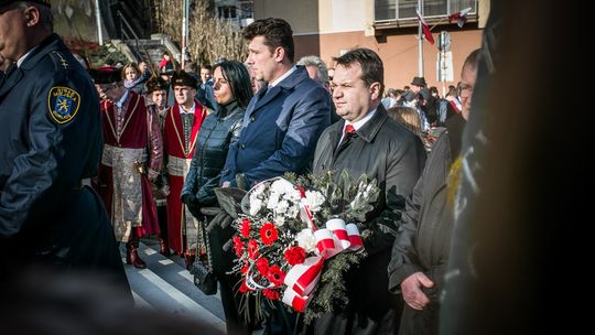 Gorliczanie, flagą podziękujmy za wolność
