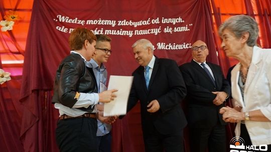 II Gminna Gala Edukacji w Ropicy Polskiej