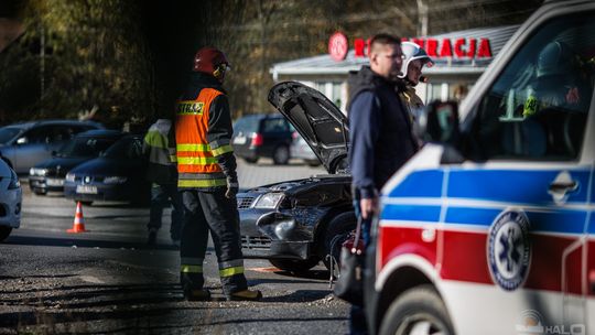 Wypadek na skrzyżowaniu w Ropie (aktualizacja)