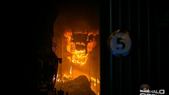 Ogromny pożar Empolu, Gór-Stal był zagrożony (video)
