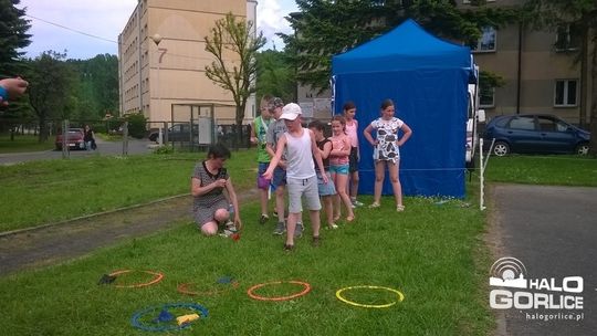 Rodzinny festyn z okazji dnia dziecka na osiedlu nr 12