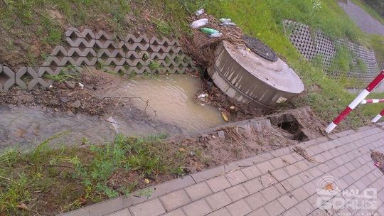 Najpierw zalała nas woda, teraz zalewa nas krew