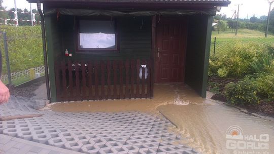 Najpierw zalała nas woda, teraz zalewa nas krew