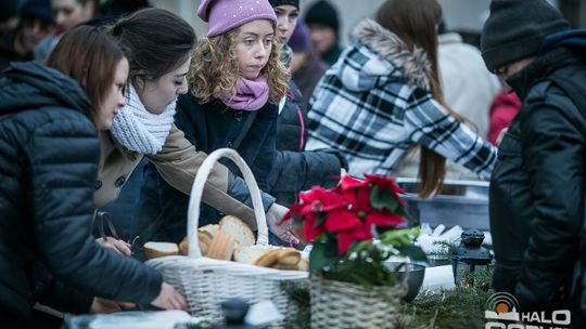 Żywa szopka i gorlicka Wigilia, Świąteczny Jarmark trwa