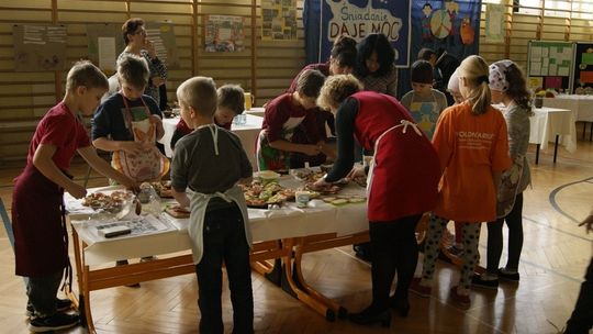 Program "Śniadanie daje moc" w Zespole Szkół w Ropicy Polskiej